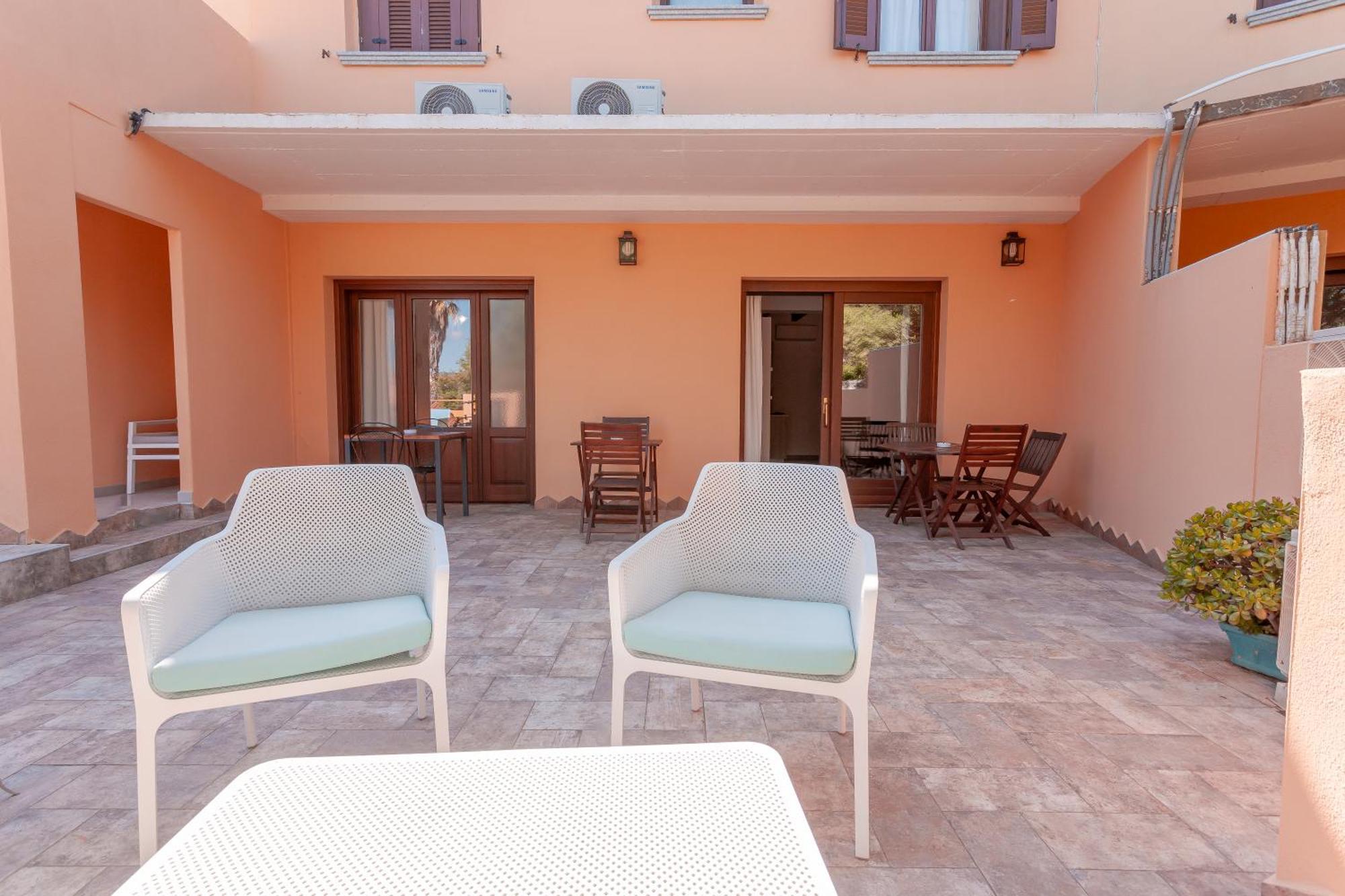 B&B Pettirosso San Teodoro  Luaran gambar